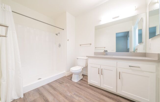 2 beds, 2 baths, 1,100 sqft, $2,745, Unit 50-06