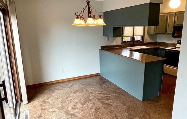 ~ RENT SPECIAL ~ HOLIDAY MERRINESS ~ Beautiful 4 bedroom cul-de-sac home for rent!