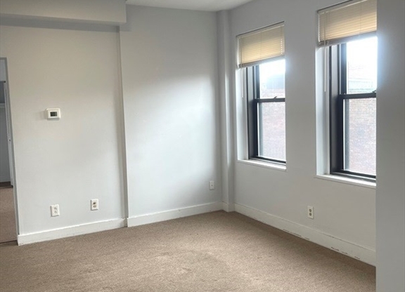 1 bed, 1 bath, 600 sqft, $2,700, Unit 503