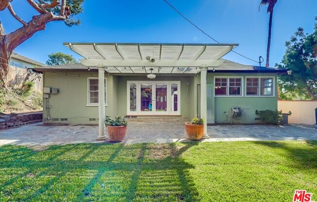 13203 DEWEY ST