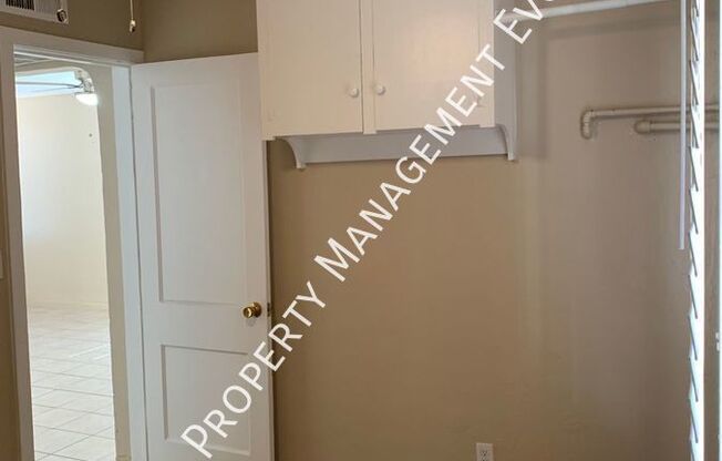 2 beds, 1 bath, 663 sqft, $1,450