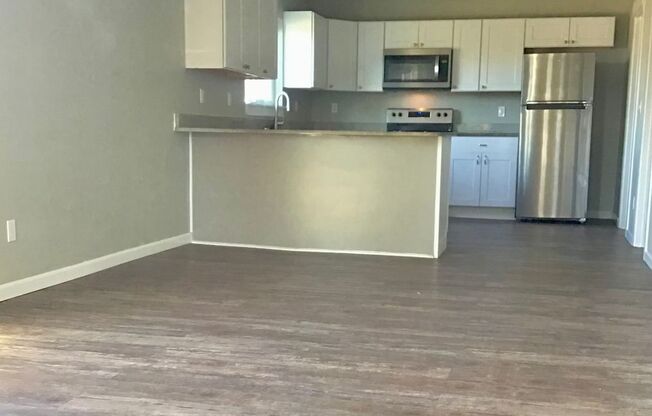 Quaint 2 Bed 1 Bath Home $500 move in Special!