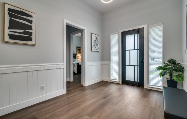 1010 W F