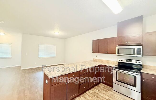 12600 NE 49th St.