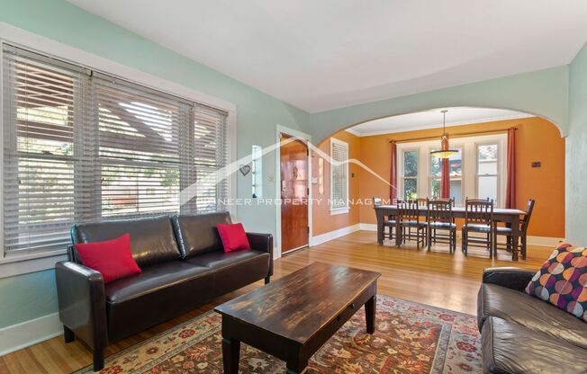 Lovely 3 bedroom home in the Highlands Neighborhood