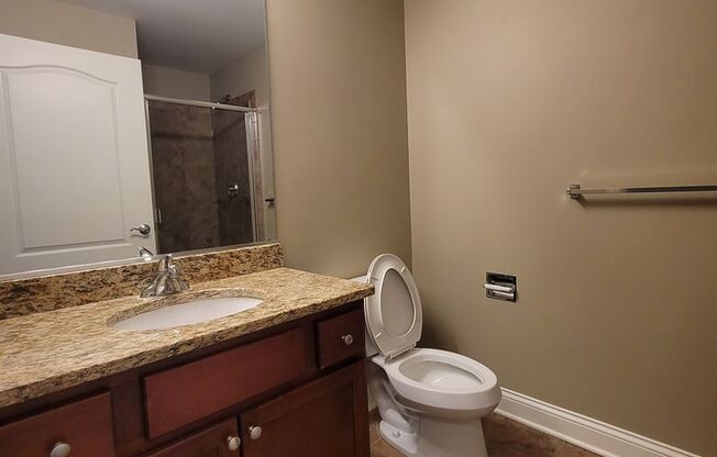 2 beds, 2 baths, 1,351 sqft, $2,400, Unit 427