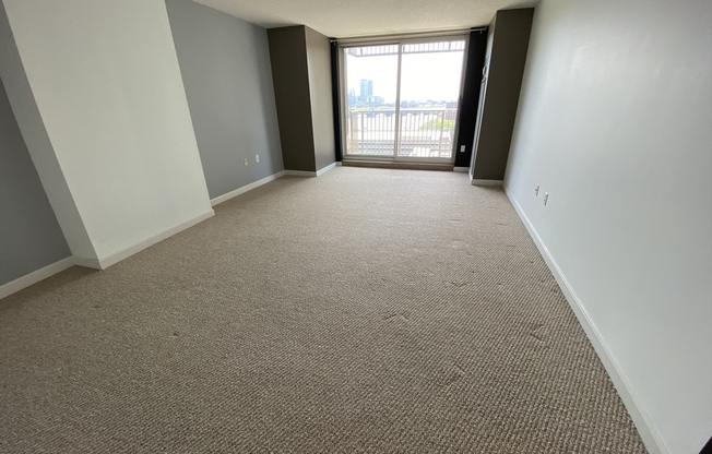 1 bed, 1 bath, 807 sqft, $3,599, Unit 1523