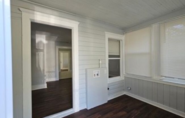 Wonderful Bungalow Just Renovated!