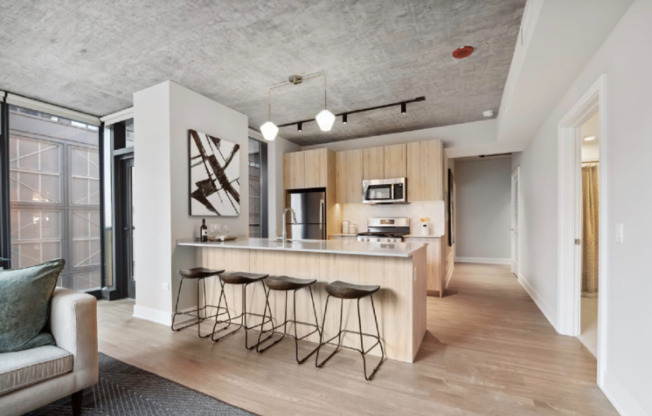 1144 W VAN BUREN ST