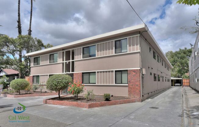 $2595 - Pristine 2 Bed/1 Bath Upstairs Apartment Downtown San Jose near SJSU! COMING SOON!