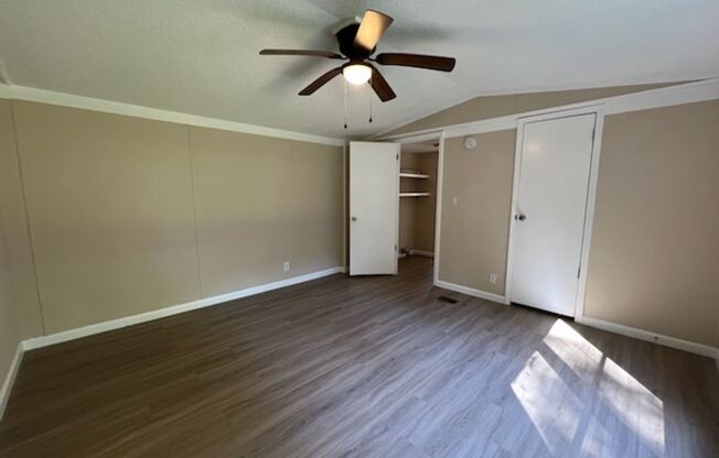 Newly Remodeled Trailer - Close to New River Air Station