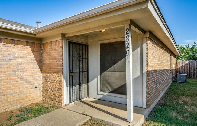 2820 RIDGECREST DR