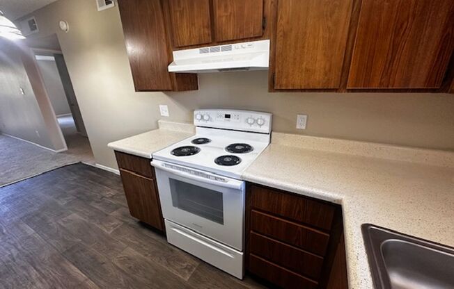 2 beds, 2 baths, 900 sqft, $1,375, Unit 250