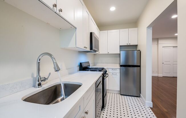 Studio, 1 bath, 463 sqft, $1,495, Unit 104