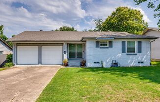 8935 CLEARWATER DR