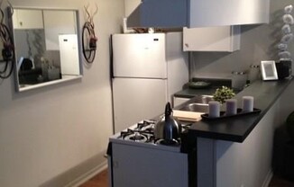 One bedroom in Hyde Park!
