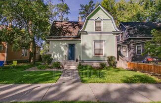 1405 N 11 ST
