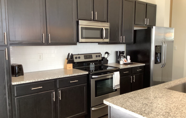 2 beds, 2 baths, 1,329 sqft, $5,340, Unit 527