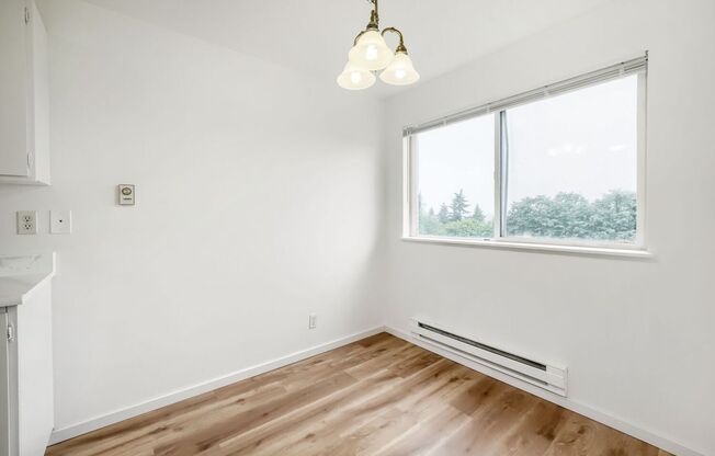 1 bed, 1 bath, 700 sqft, $1,495, Unit Unit 113