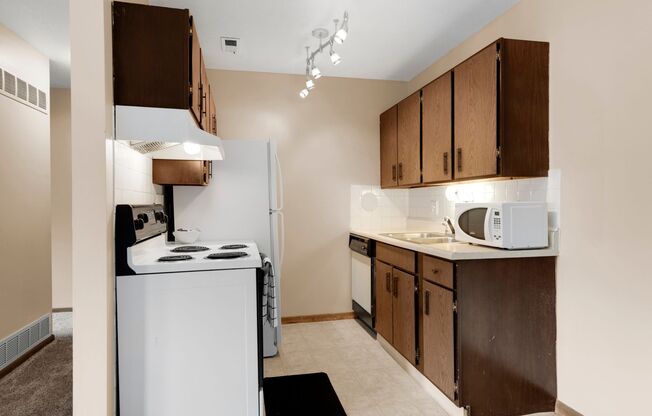 2 beds, 1.5 baths, 850 sqft, $1,149, Unit 4301-16