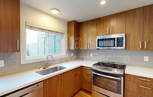 1441 CASA BUENA DR