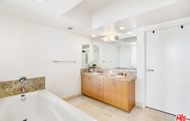 2 beds, 2.5 baths, 1,630 sqft, $6,800, Unit 702