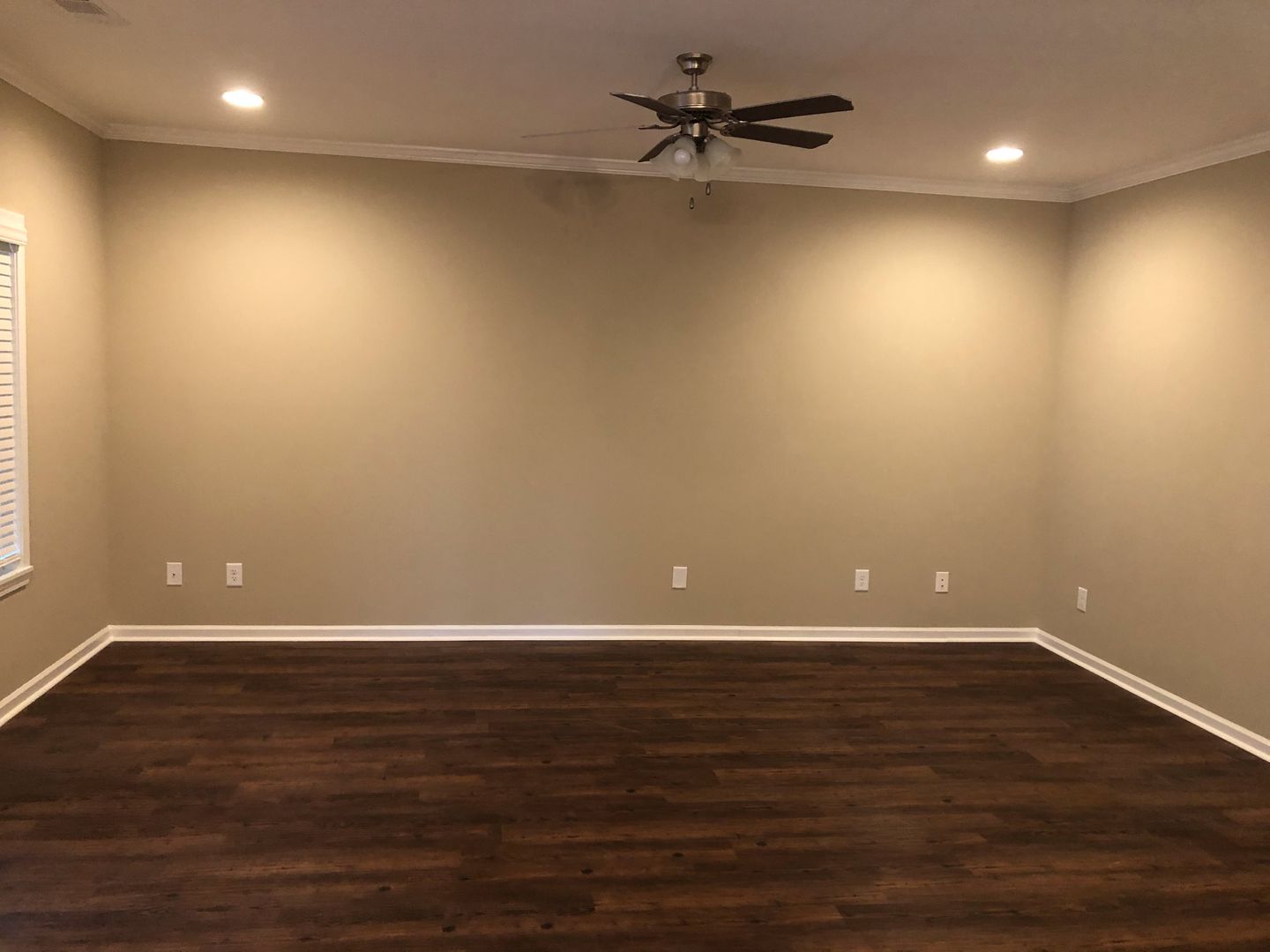 Charming 3-Bedroom, 2-Bath Home – Lawn Care & Pest Control Included!
