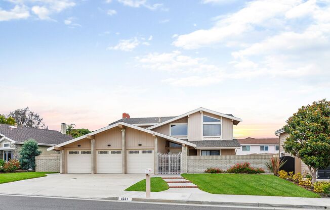 Your Huntington Beach Oasis Awaits: Spacious 4-Bedroom Home with Curb Appeal