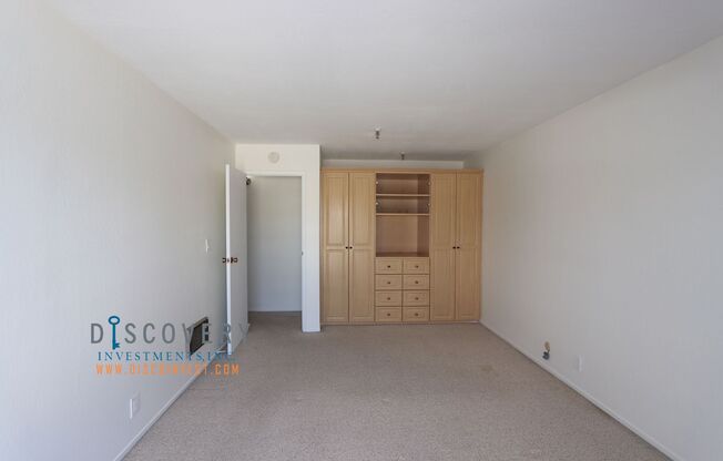 1 bed, 1 bath, $2,500, Unit # 404