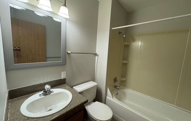 1 bed, 1 bath, 600 sqft, $1,215, Unit 1106