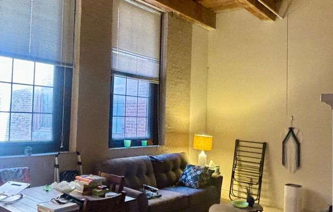 1 bed, 1 bath, 600 sqft, $1,649, Unit 325