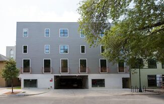 3 beds, 2 baths, $1,650, Unit 3/2