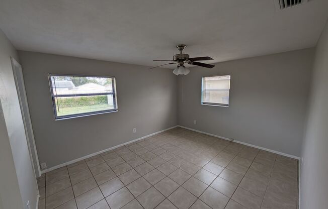 3 beds, 2 baths, $1,650