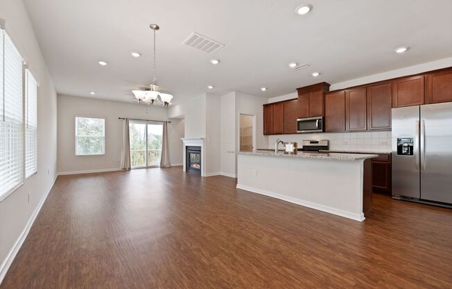 Available Early August! 4 Bed, 3.5 Ba in W.Cary - Pet Friendly!