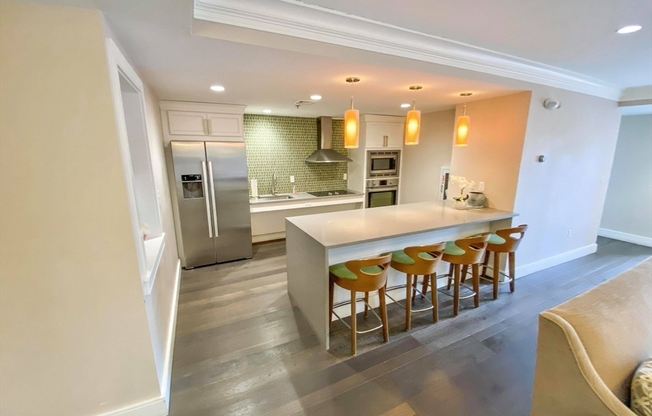 2 beds, 2 baths, 1,206 sqft, $3,000, Unit 402