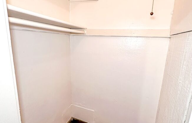 Studio, 1 bath, 450 sqft, $1,295, Unit 003