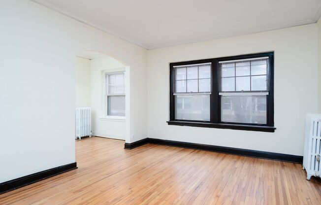 Studio, 1 bath, 450 sqft, $915, Unit 12-205