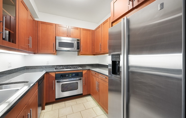 1 bed, 1 bath, 725 sqft, $4,950, Unit 1401