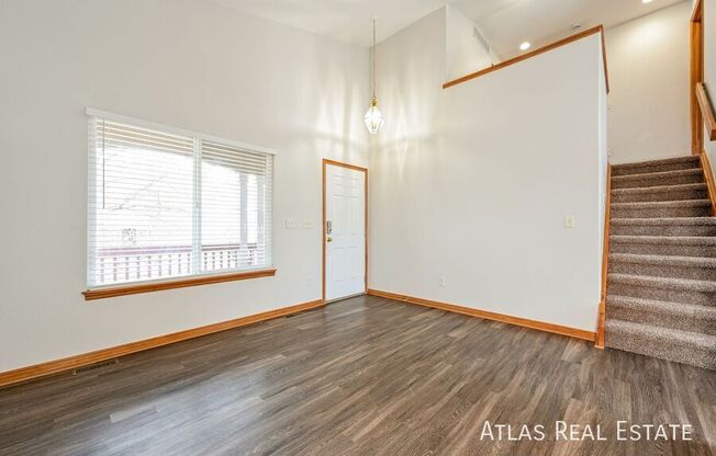 1233 S ALTON CT