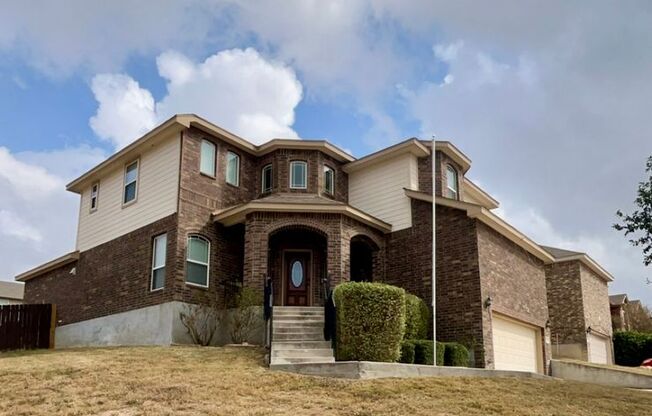 *Spacious 5 Bedroom, 3.5 Bath Home in Northeast San Antonio* minutes from Randolph AFB and Ikea!!