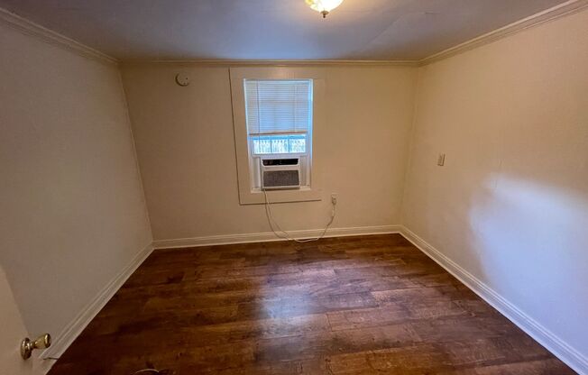 1 bed, 1 bath, $685, Unit 1732 W Wilson St