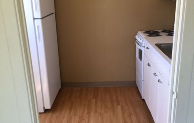 1 bed, 1 bath, 548 sqft, $1,249, Unit 504B