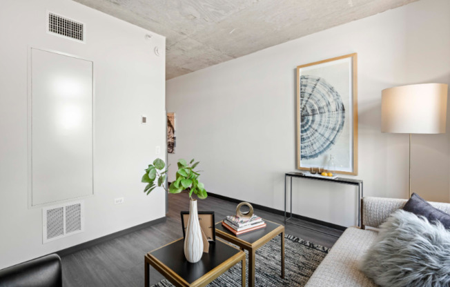 151 N ASHLAND
