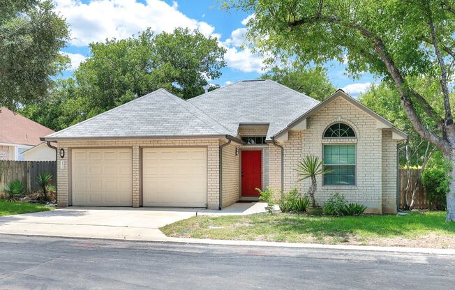 Serene Oasis: Stunning Backyard and Prime Location