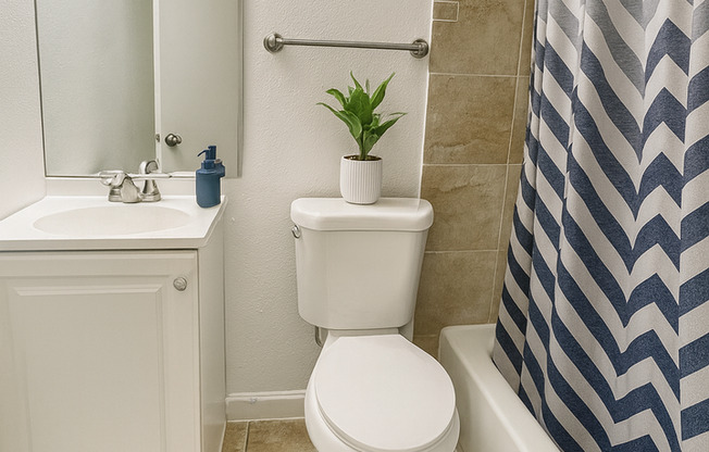 Studio, 1 bath, 325 sqft, $1,000, Unit 112A