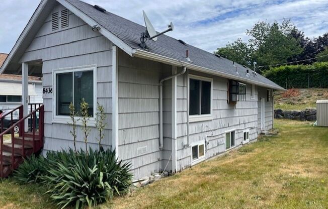 CHARMING 3 BEDROOM IN SEATTLE