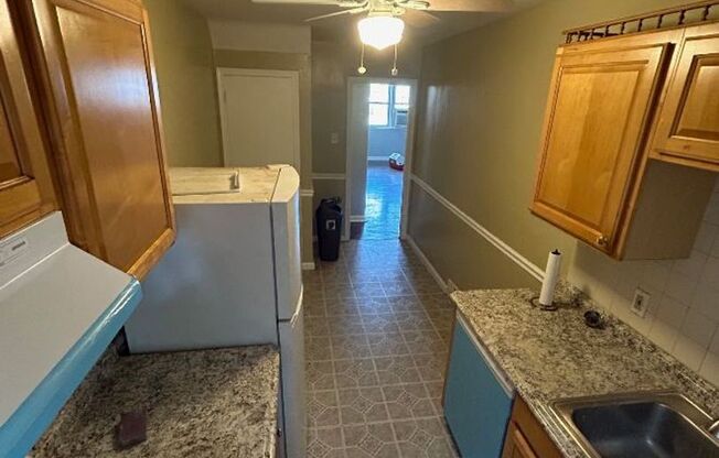 1 bed, 1 bath, 1,342 sqft, $1,300