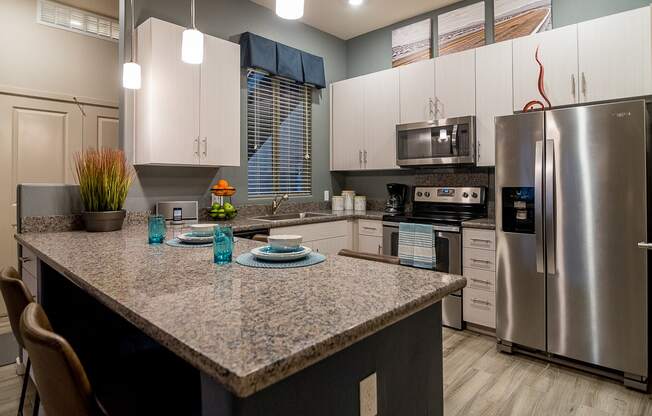 Kitchen with granite countertops | Pima Canyon