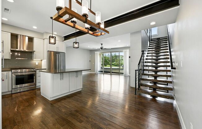 Modern 3-story Townhome | Rooftop Deck + Garage | Prime Old Town Littleton