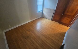 2 beds, 1 bath, $900, Unit Lower